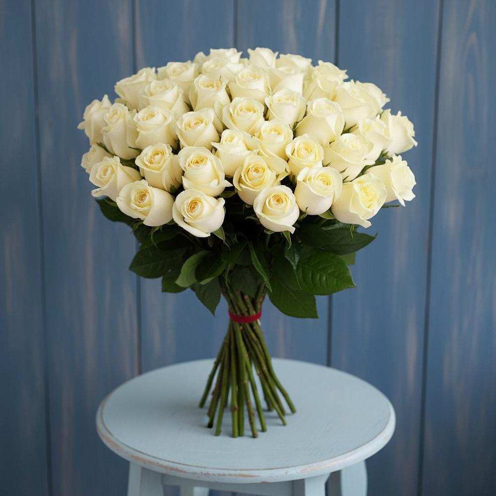Букет 51 Белая роза Эдлесс Лав в Виллози