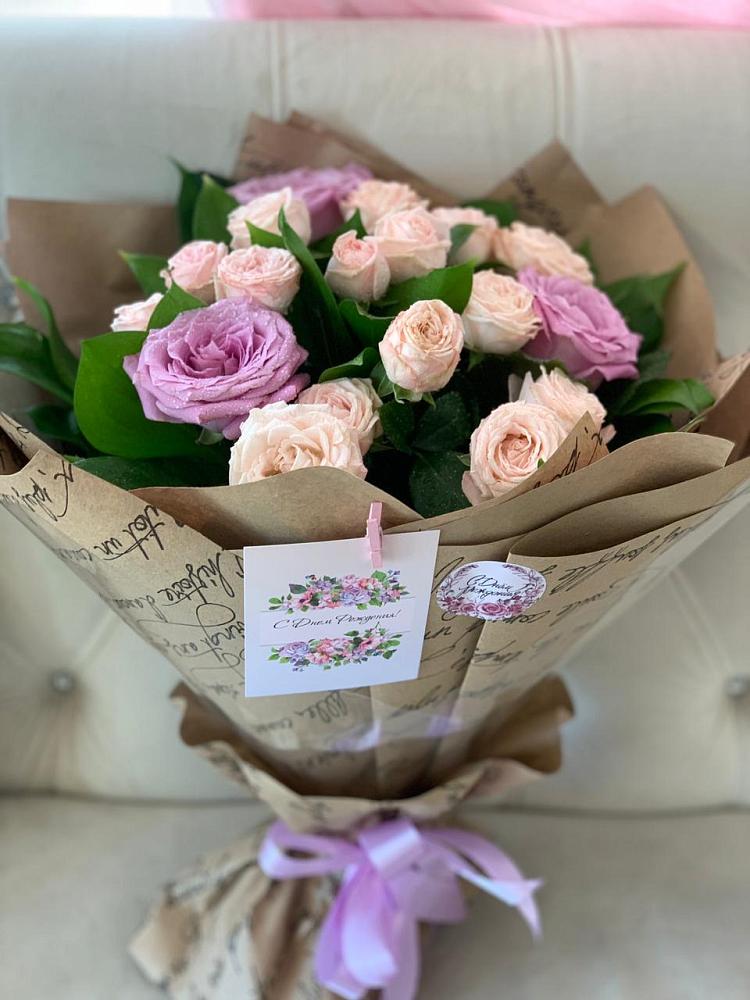 Букет цветов из: Розы в Виллози