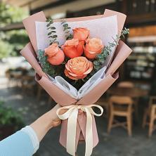 Букет цветов из:  Розы в Виллози