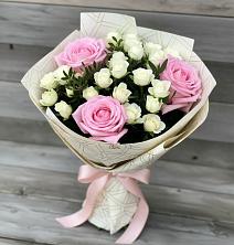 Букет цветов из:  Розы в Виллози
