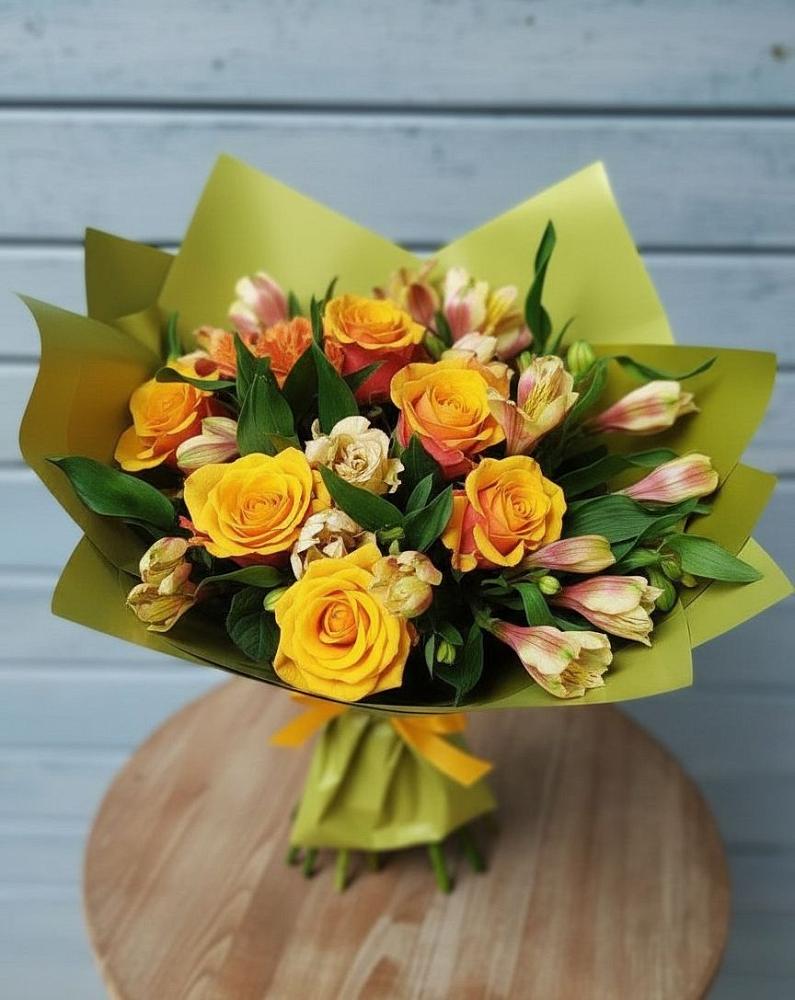 Букет цветов из: Альстромерии и Розы в Виллози