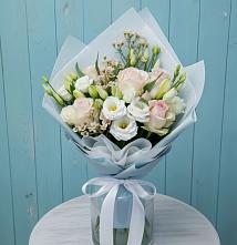 Букет цветов из:  Розы и Лизиантусы #REPLACE_PRED# Виллози