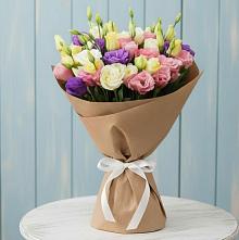 Букет цветов из:  Лизиантусы в Виллози